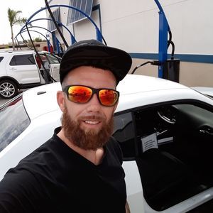 Meet your Posher, Thomas